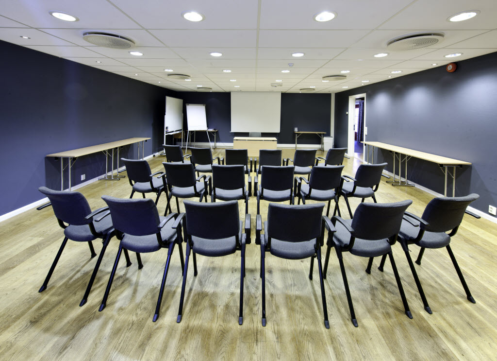 Photo by: Morten Brun fotograf
tlf 900 92 900
Engebråtan 25
1350 Lommedalen Meeting room